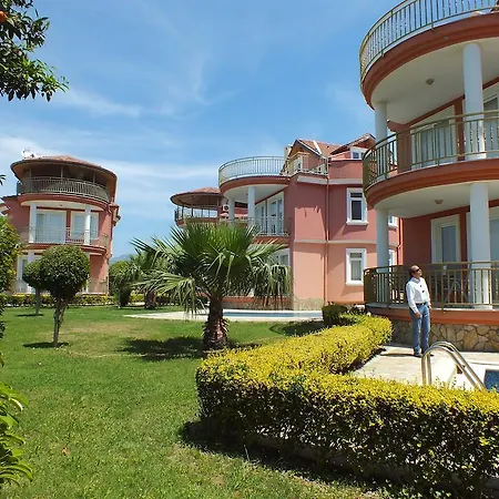 Villa Hollandalilar Sitesi *